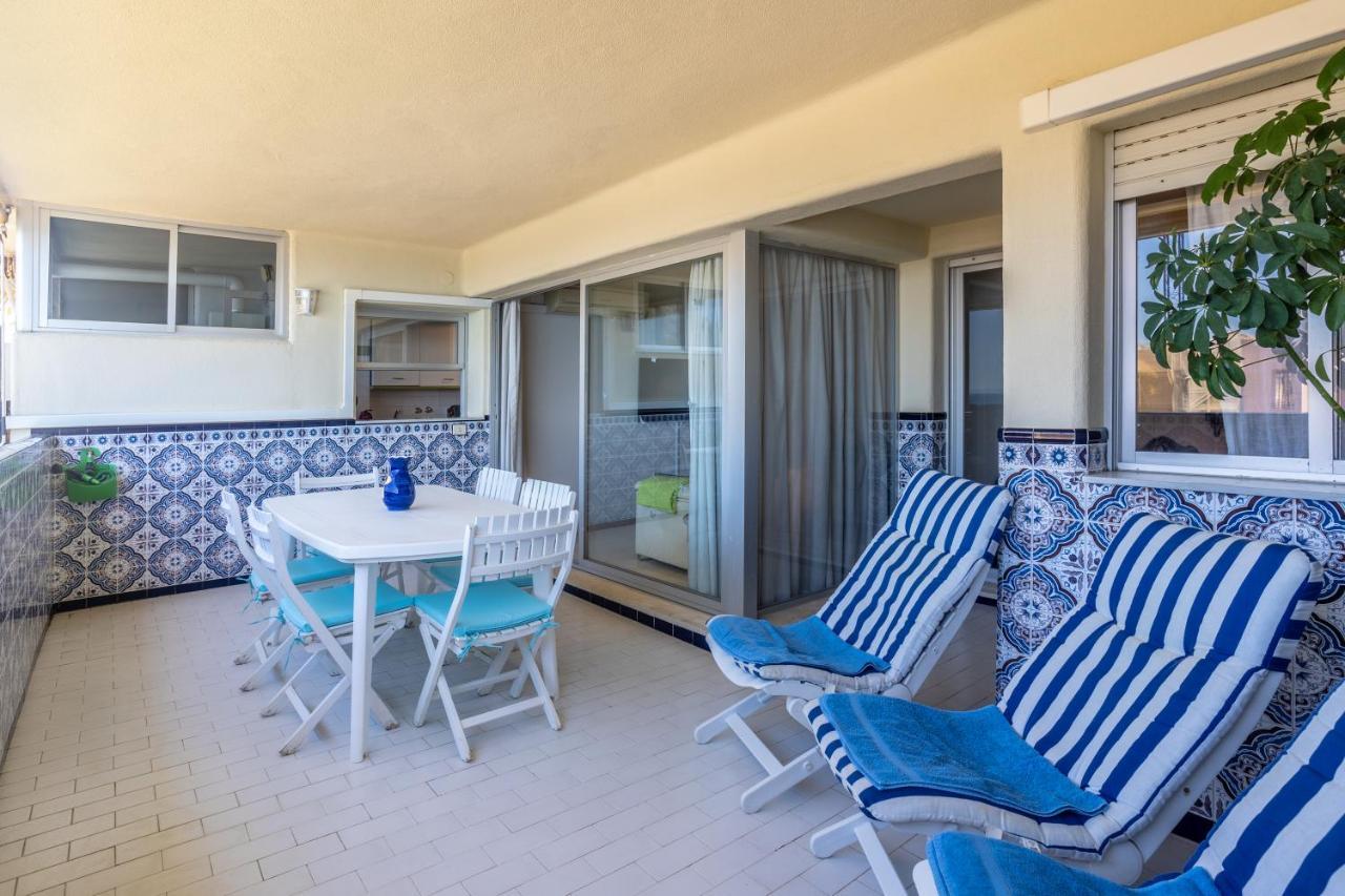 Apartment With Swimming-pool *