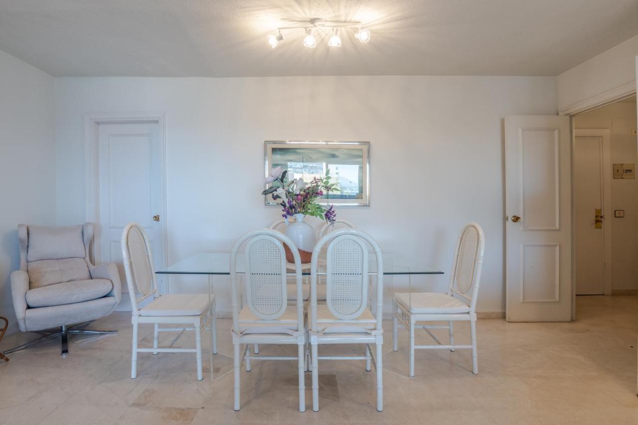 Apartment With Swimming-pool Marbella